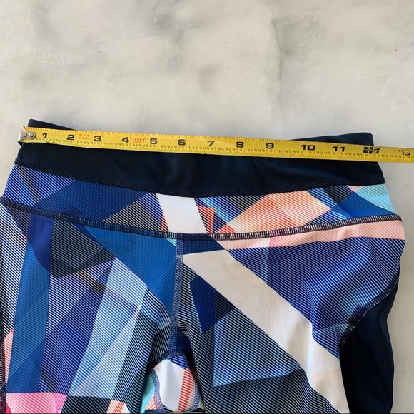 Athleta Sonara Electric Geo Leggings. XS - Picture 9 of 12